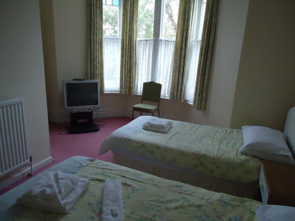 Abbey Court Hotel Torquay Bagian luar foto