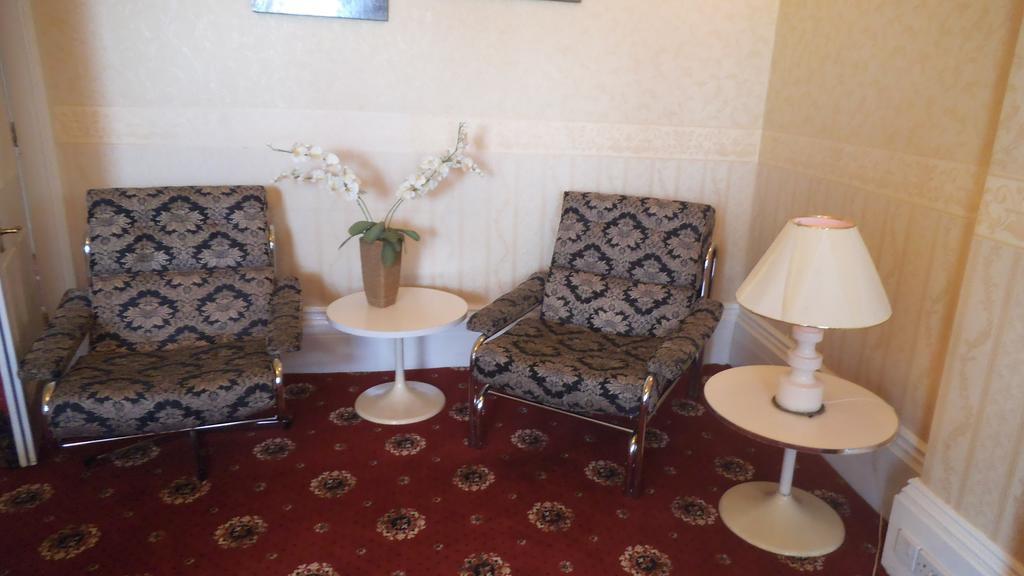 Abbey Court Hotel Torquay Bagian luar foto