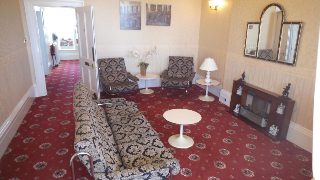 Abbey Court Hotel Torquay Bagian luar foto