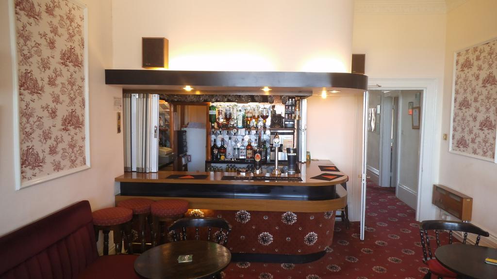 Abbey Court Hotel Torquay Bagian luar foto