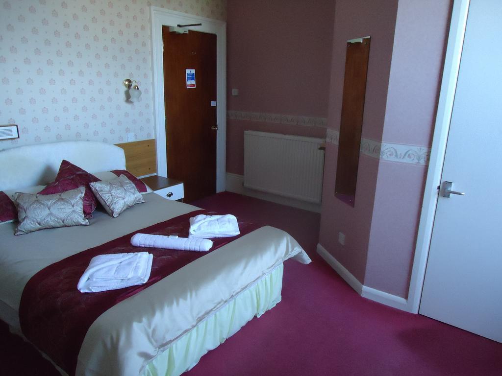 Abbey Court Hotel Torquay Ruang foto