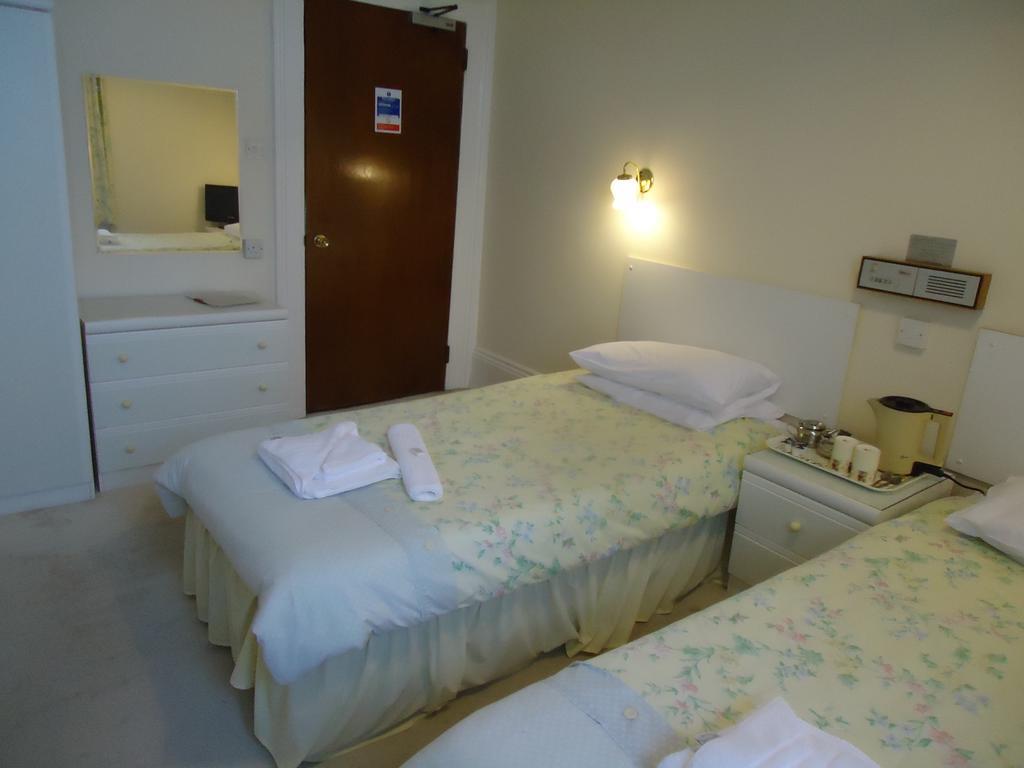 Abbey Court Hotel Torquay Bagian luar foto