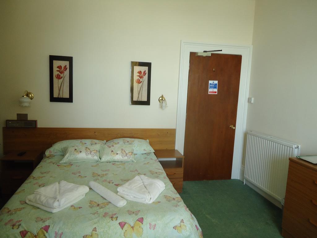 Abbey Court Hotel Torquay Ruang foto