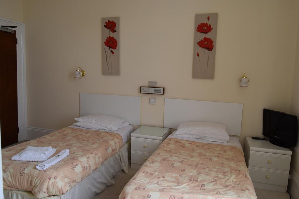 Abbey Court Hotel Torquay Bagian luar foto